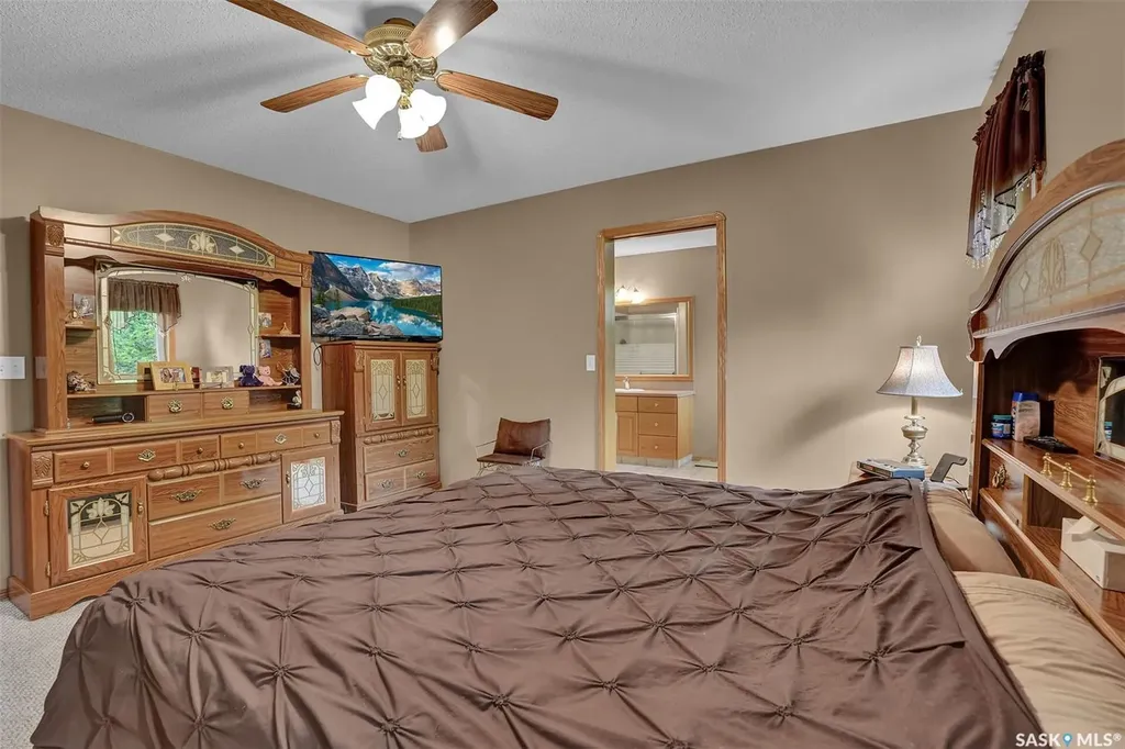 33 Lott Road White City SK S4L 5B1