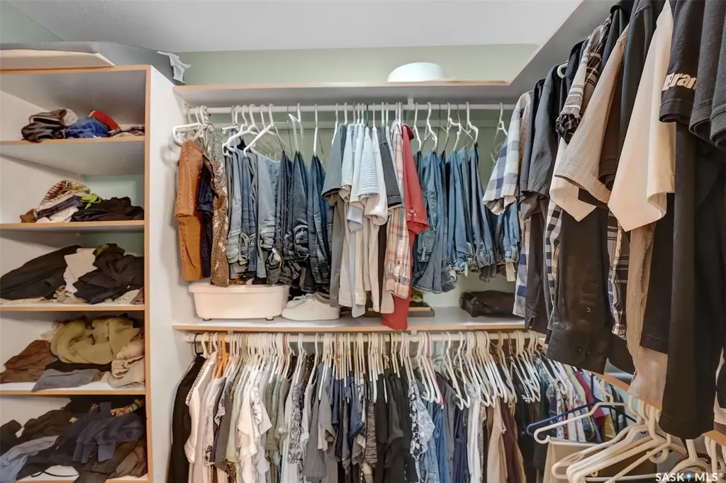 33 Lott Road White City SK S4L 5B1