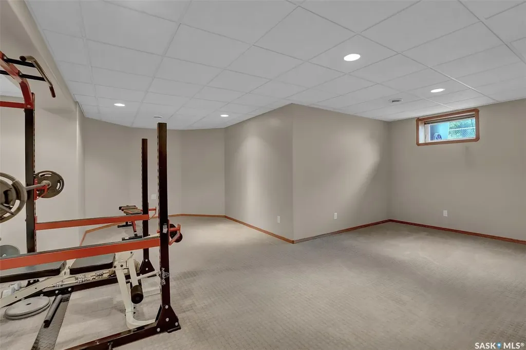 33 Lott Road White City SK S4L 5B1