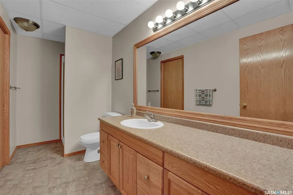 33 Lott Road White City SK S4L 5B1