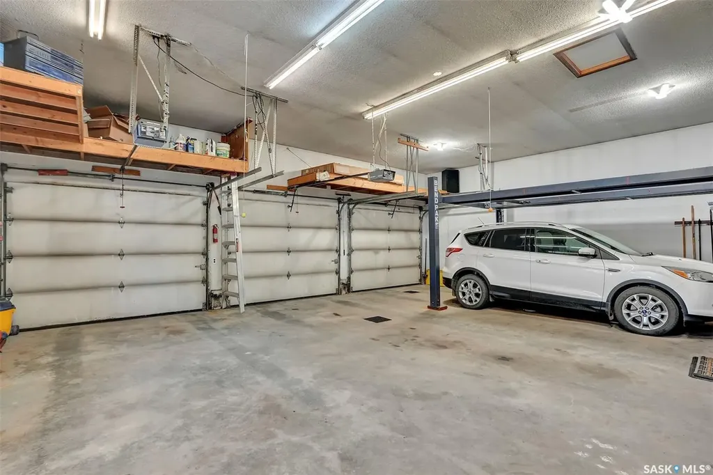 33 Lott Road White City SK S4L 5B1