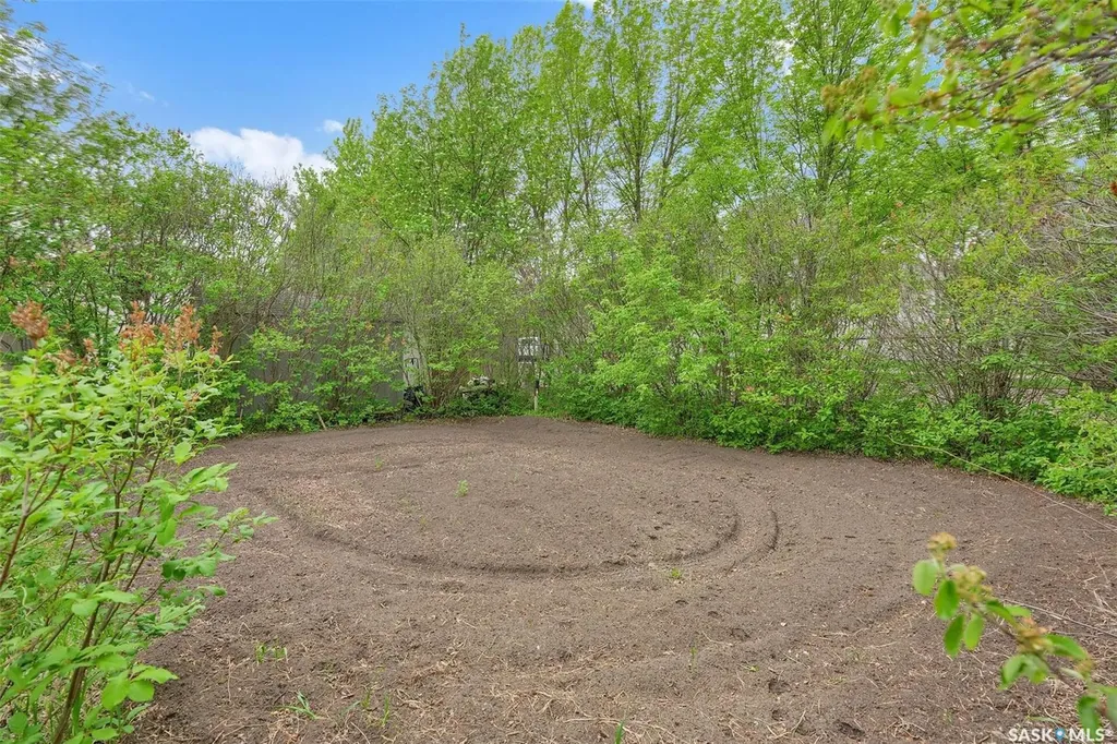 33 Lott Road White City SK S4L 5B1