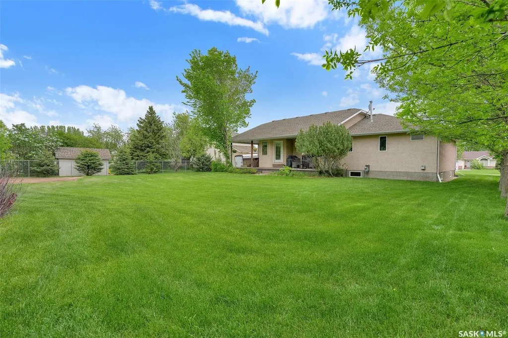 33 Lott Road White City SK S4L 5B1