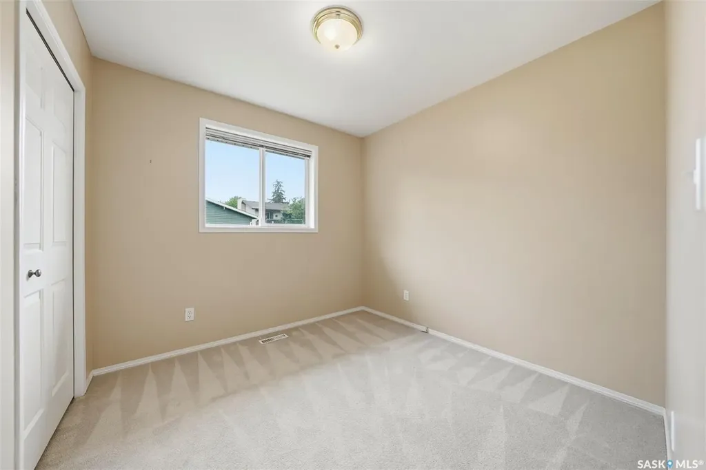 223 Wedge Road Saskatoon SK S7L 6E8