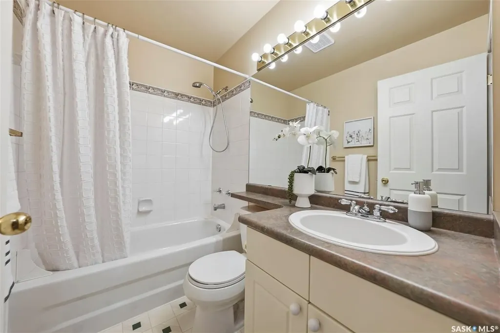 223 Wedge Road Saskatoon SK S7L 6E8