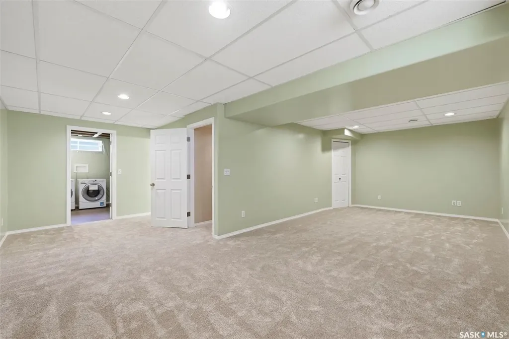 223 Wedge Road Saskatoon SK S7L 6E8