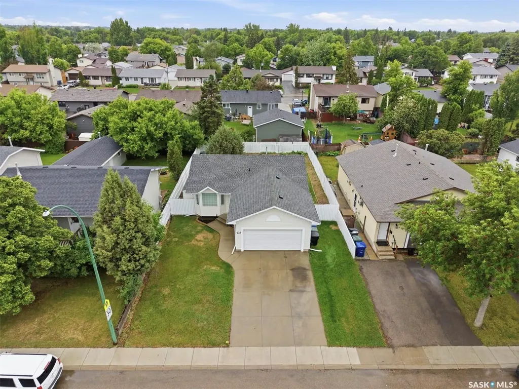 223 Wedge Road Saskatoon SK S7L 6E8