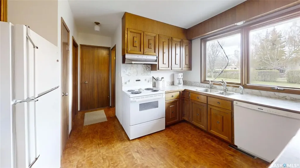 201 2nd Avenue E Eatonia SK S0L 0Y0