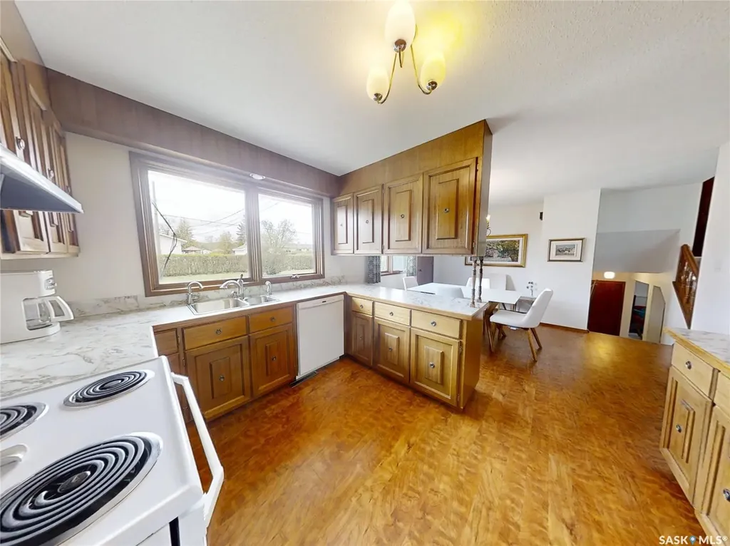 201 2nd Avenue E Eatonia SK S0L 0Y0