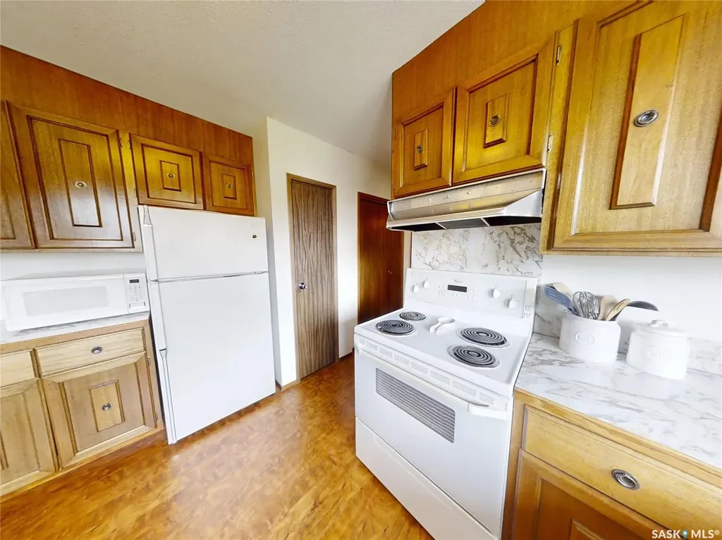 201 2nd Avenue E Eatonia SK S0L 0Y0