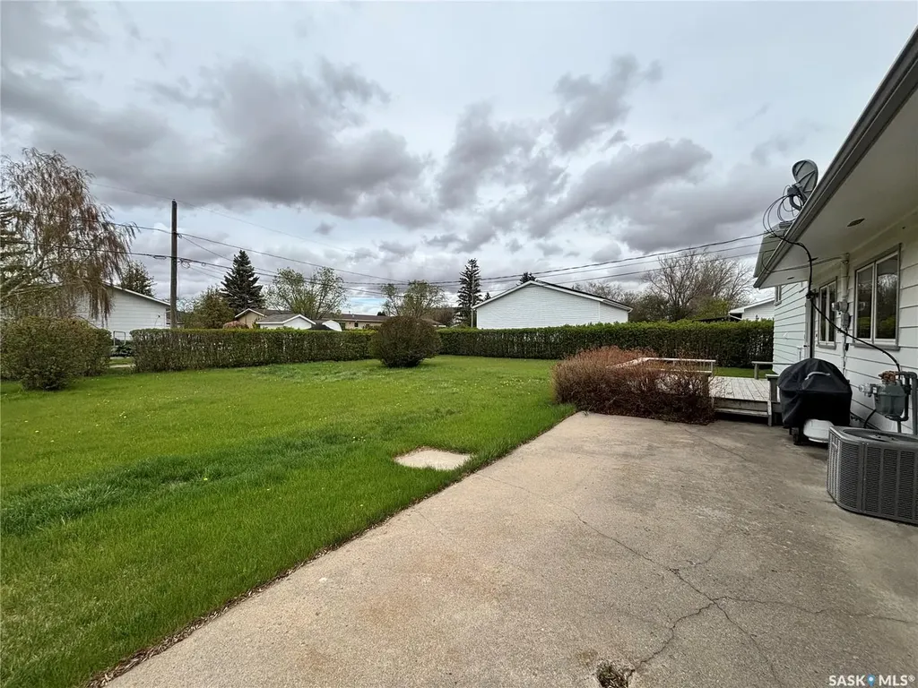 201 2nd Avenue E Eatonia SK S0L 0Y0