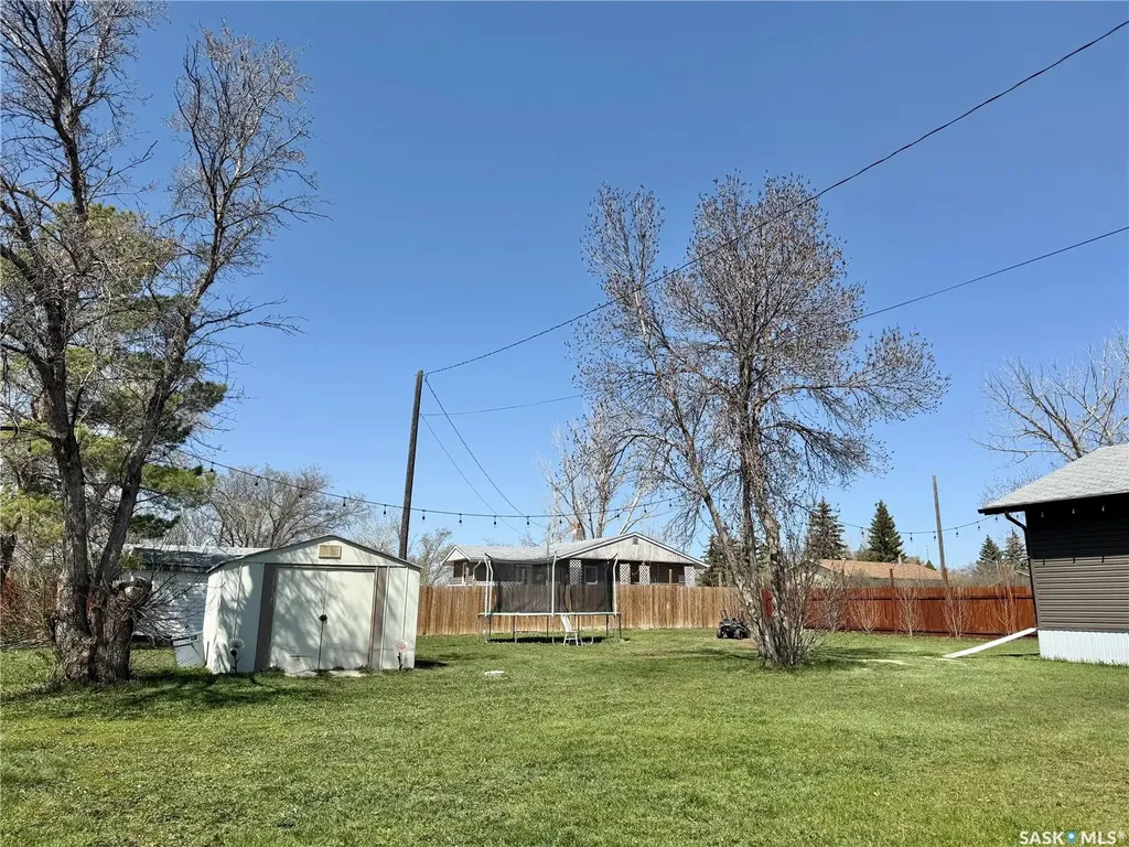 200 2nd Street W Dinsmore SK S0L 0T0