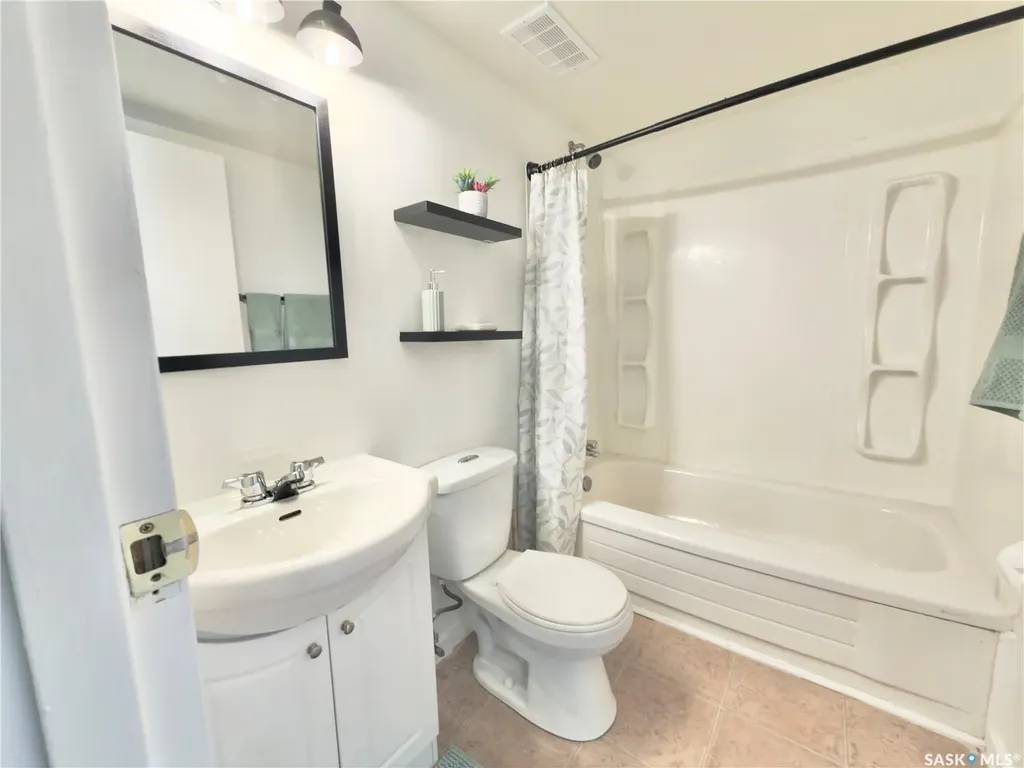 116 111th Street W Saskatoon SK S7N 1S7