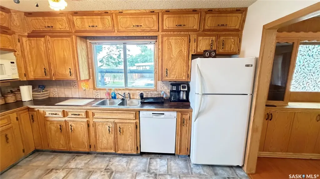 201 Walsh Street Maple Creek SK S0N 1N0