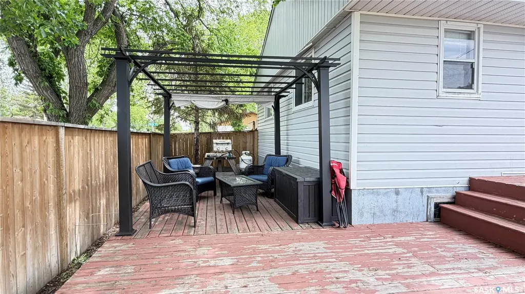 201 Walsh Street Maple Creek SK S0N 1N0