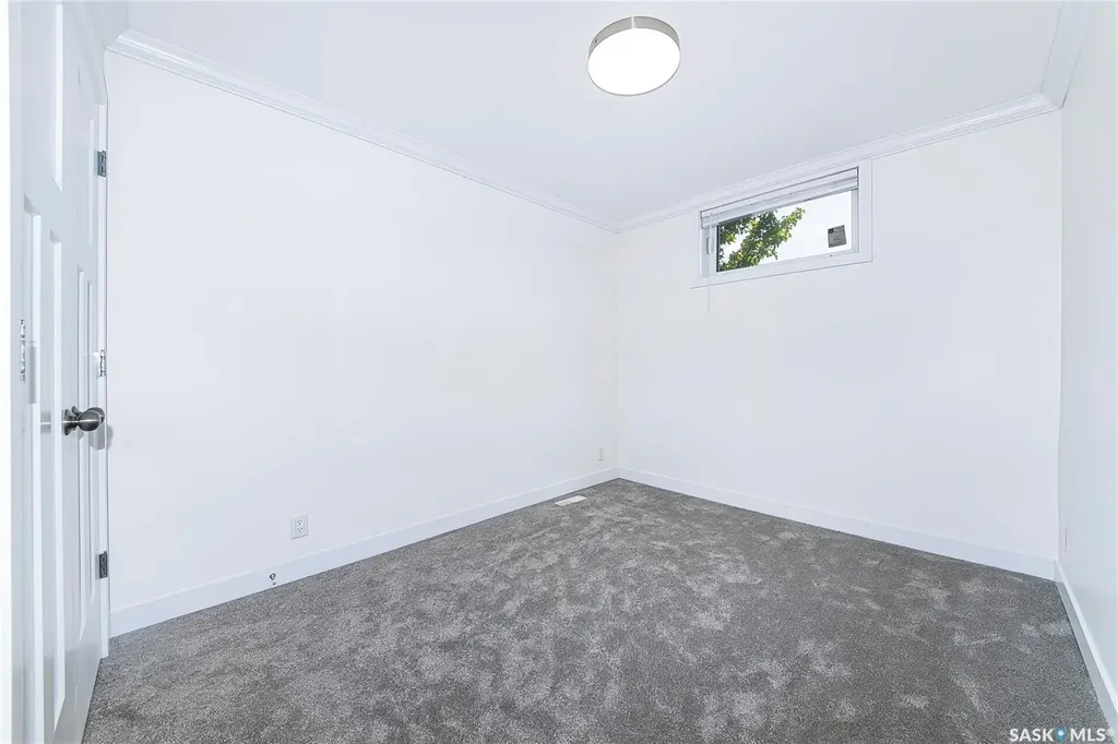 250 Akhtar Bend Saskatoon SK S7W 0W4