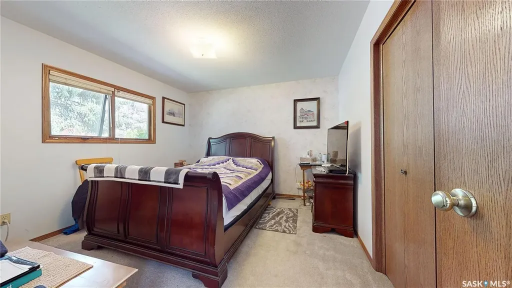 210 Cypress Street Maple Creek SK S0N 1N0