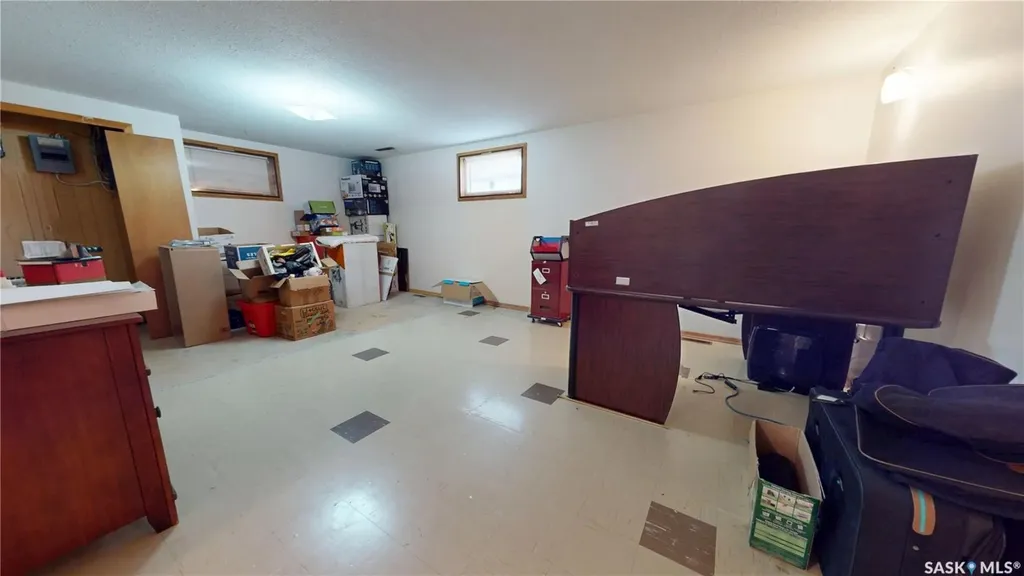 210 Cypress Street Maple Creek SK S0N 1N0