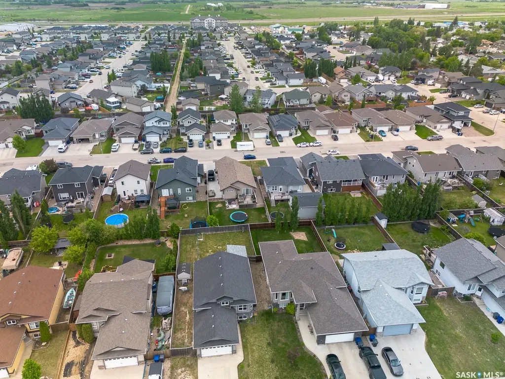 708 6th Avenue S Martensville SK S0K 2T0