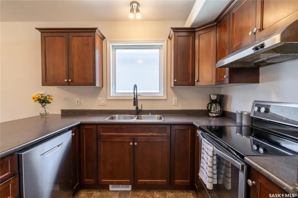 708 6th Avenue S Martensville SK S0K 2T0