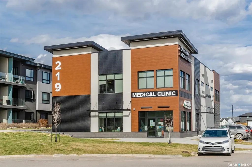 223 Evergreen Square Saskatoon SK S7M 4T2