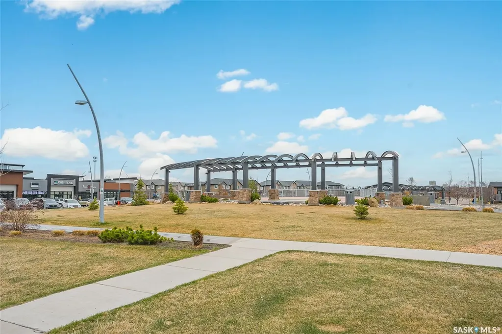 223 Evergreen Square Saskatoon SK S7M 4T2