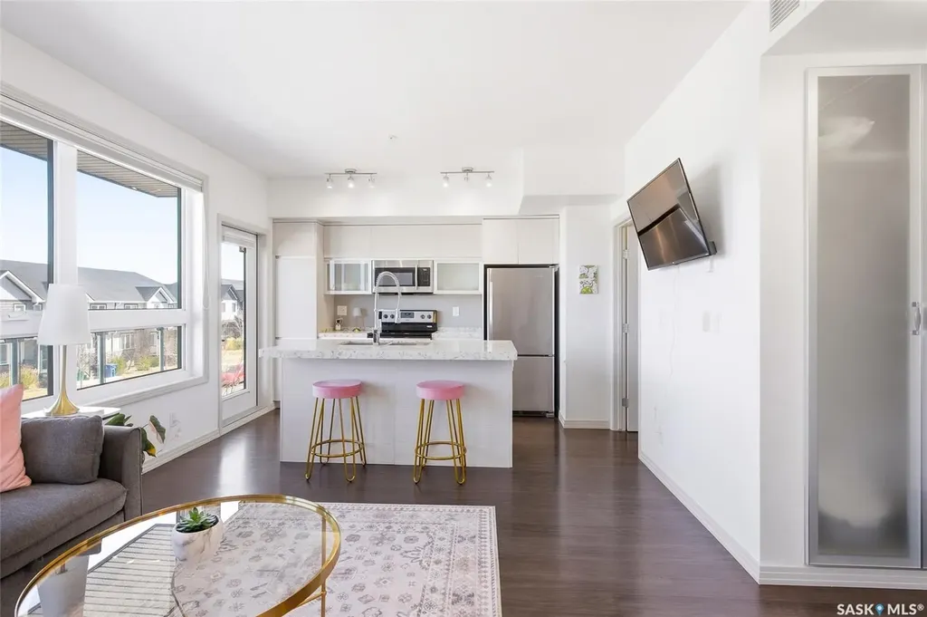 223 Evergreen Square Saskatoon SK S7M 4T2
