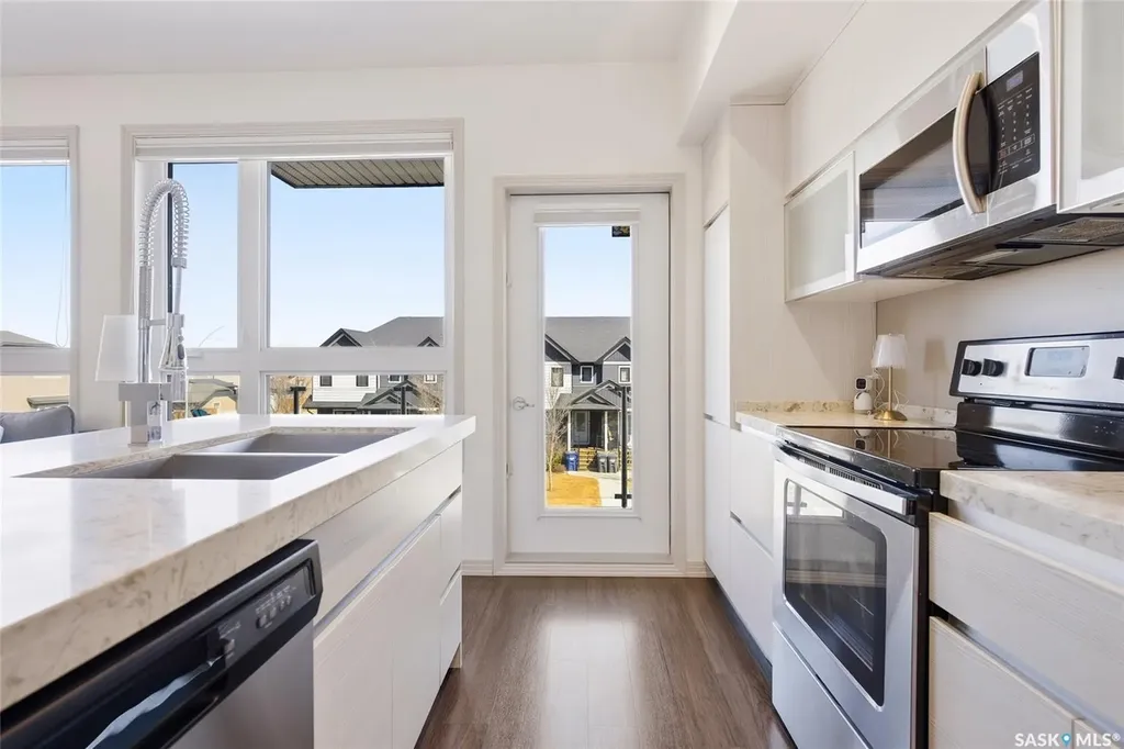 223 Evergreen Square Saskatoon SK S7M 4T2