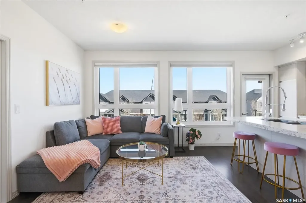 223 Evergreen Square Saskatoon SK S7M 4T2