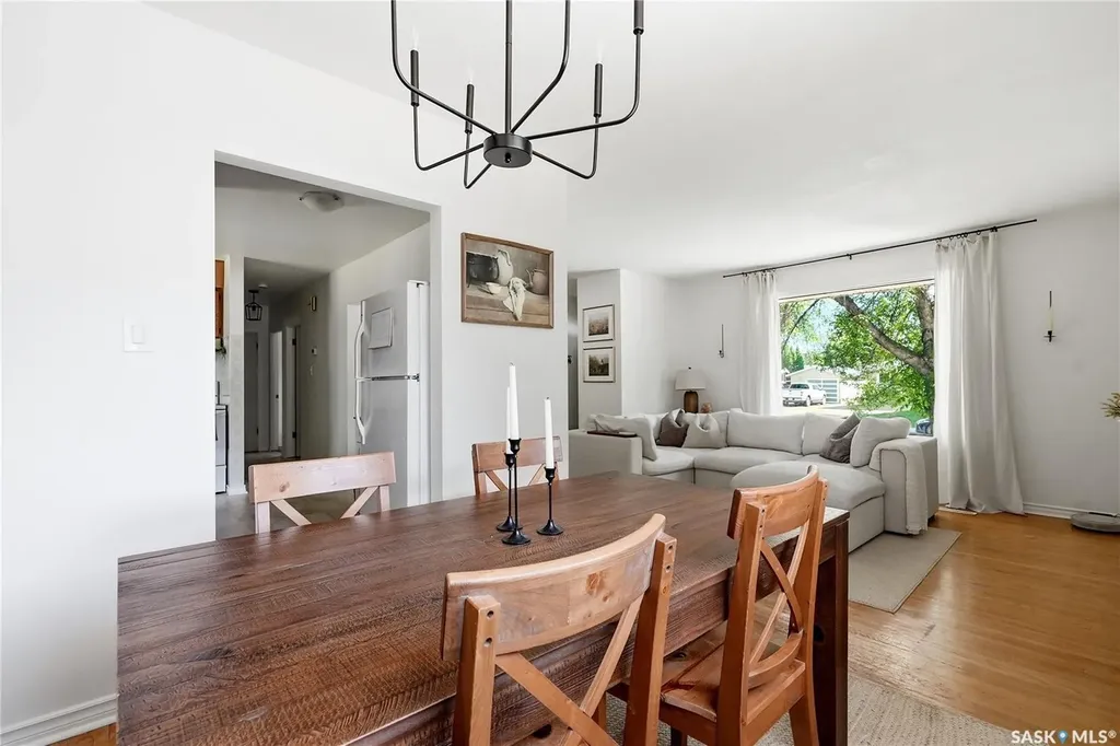25 Murphy Crescent Saskatoon SK S7J 2T5