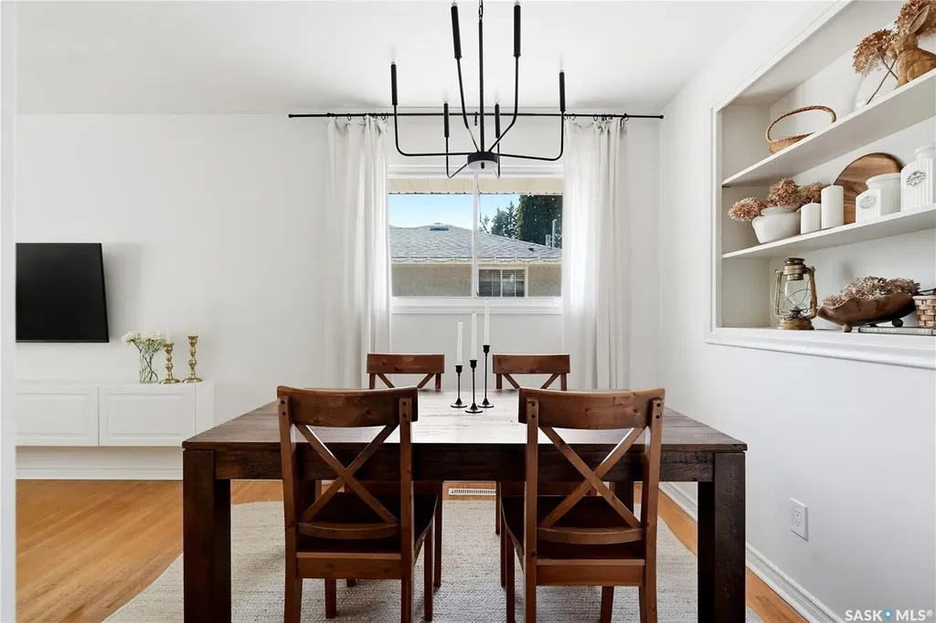 25 Murphy Crescent Saskatoon SK S7J 2T5