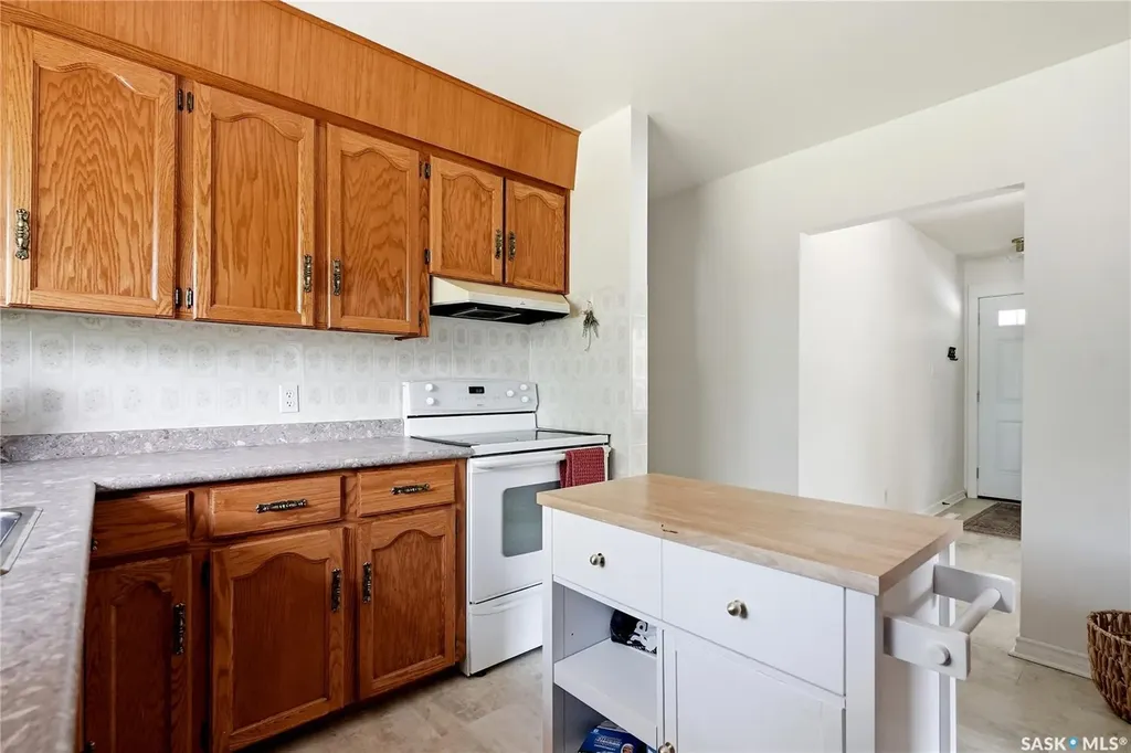 25 Murphy Crescent Saskatoon SK S7J 2T5