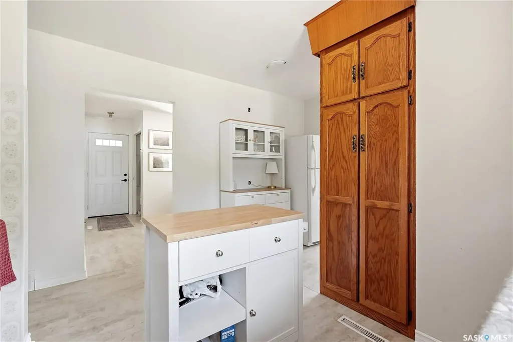 25 Murphy Crescent Saskatoon SK S7J 2T5