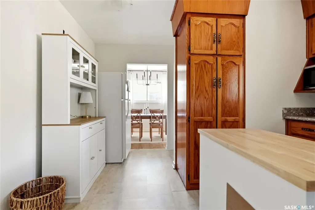 25 Murphy Crescent Saskatoon SK S7J 2T5