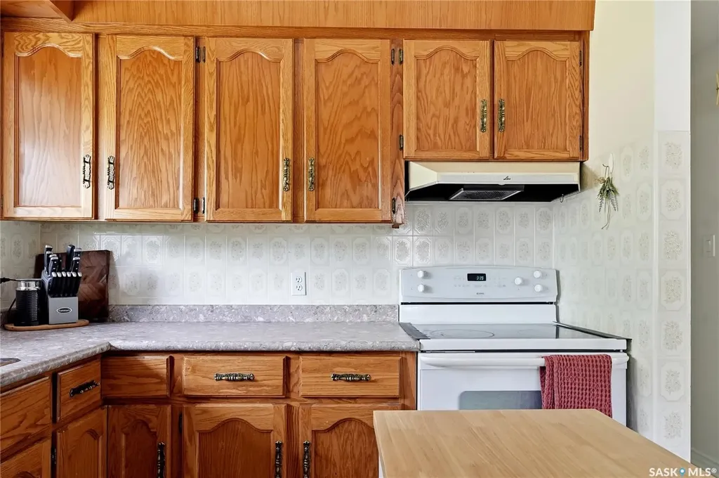 25 Murphy Crescent Saskatoon SK S7J 2T5