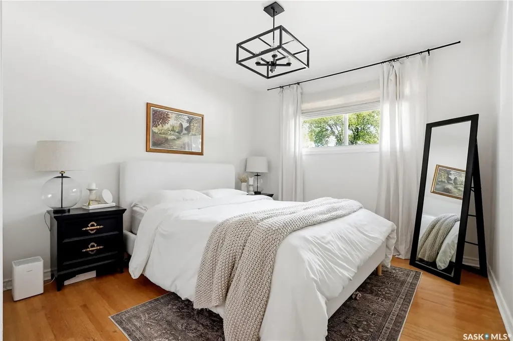 25 Murphy Crescent Saskatoon SK S7J 2T5