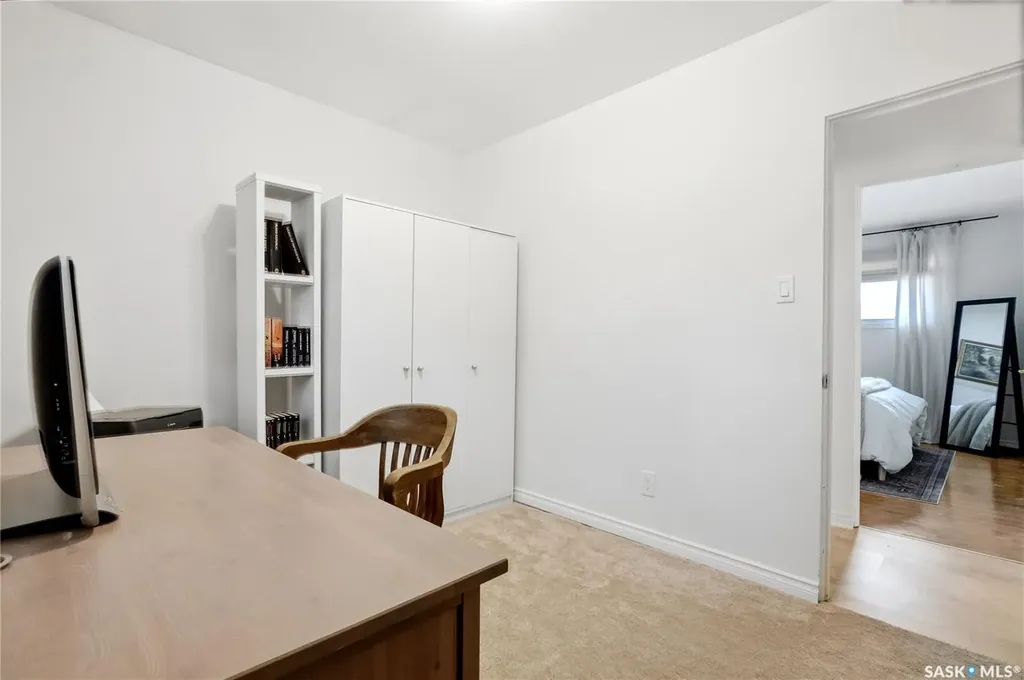 25 Murphy Crescent Saskatoon SK S7J 2T5