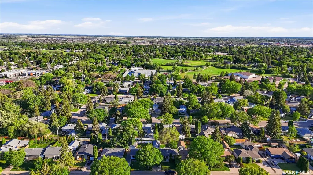 25 Murphy Crescent Saskatoon SK S7J 2T5