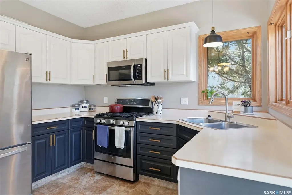 743 Cowley Road Saskatoon SK S7N 4J1