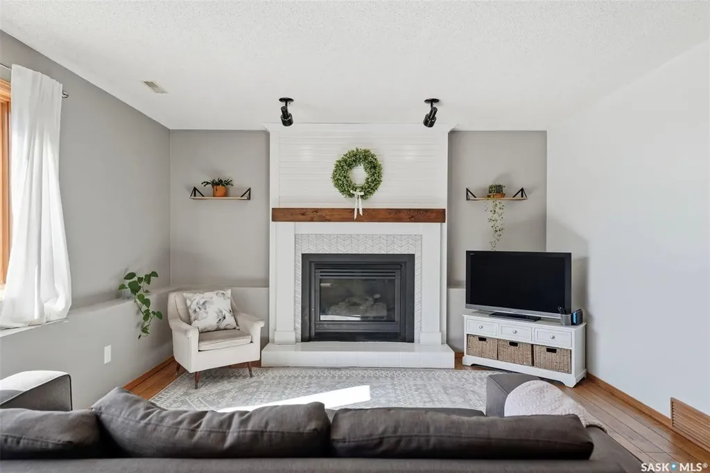 743 Cowley Road Saskatoon SK S7N 4J1