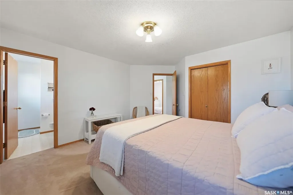 743 Cowley Road Saskatoon SK S7N 4J1