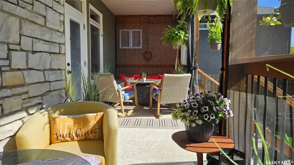 522 Hastings Crescent Saskatoon SK S7V 0E2