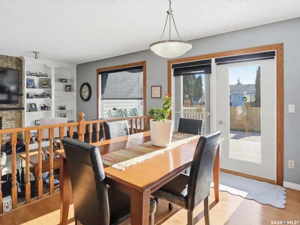 106 Jan Crescent Saskatoon SK S7J 4T5