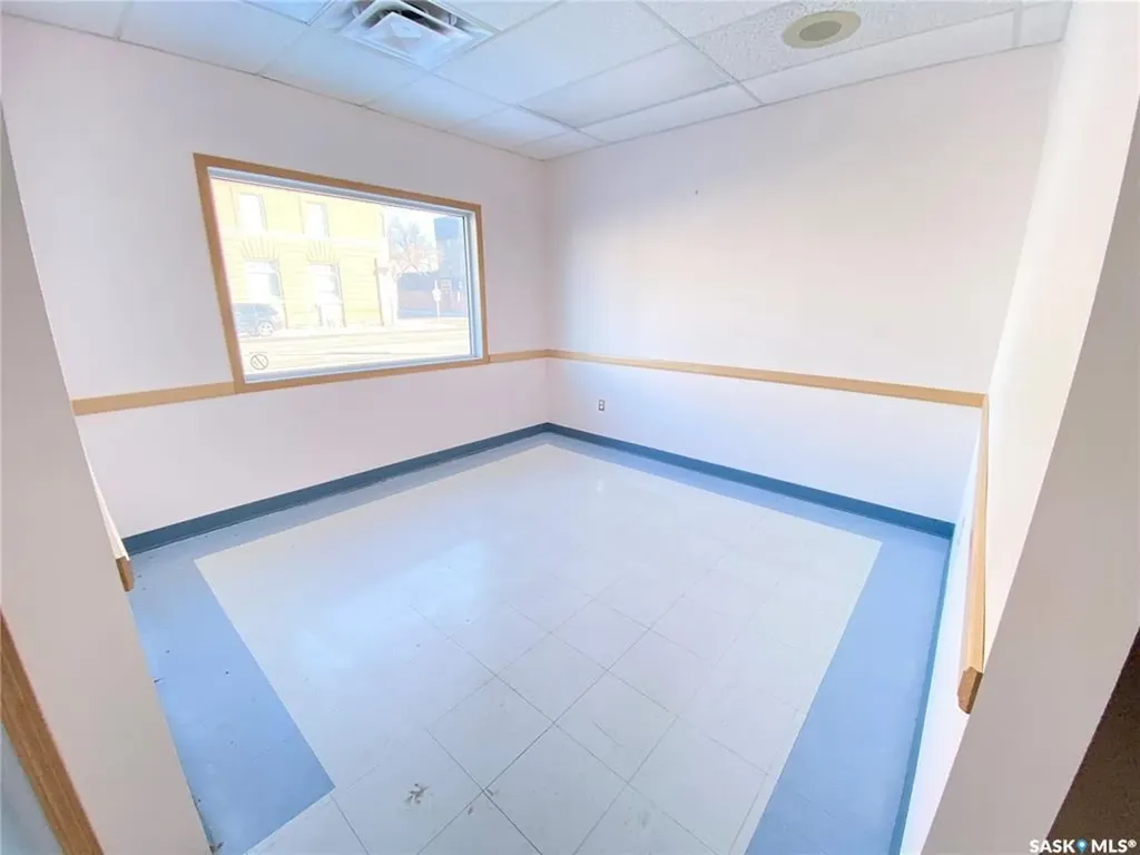 228 Railway Avenue Weyburn SK S4H 0A2