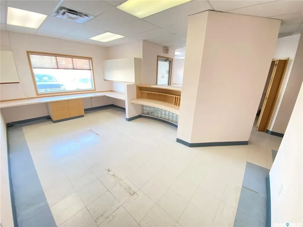228 Railway Avenue Weyburn SK S4H 0A2