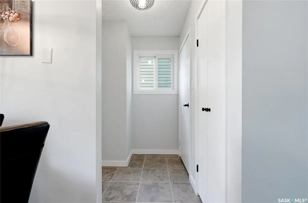 452 Lenore Drive Saskatoon SK S7K 5S7