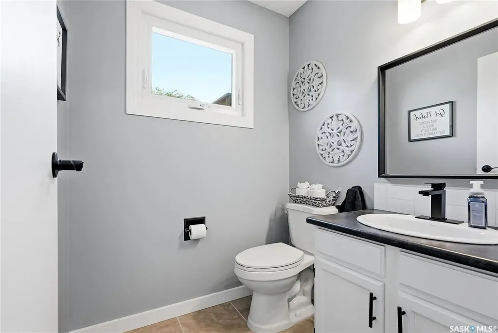 452 Lenore Drive Saskatoon SK S7K 5S7