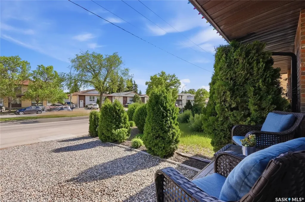 452 Lenore Drive Saskatoon SK S7K 5S7
