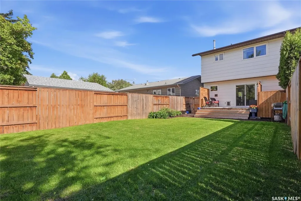 452 Lenore Drive Saskatoon SK S7K 5S7