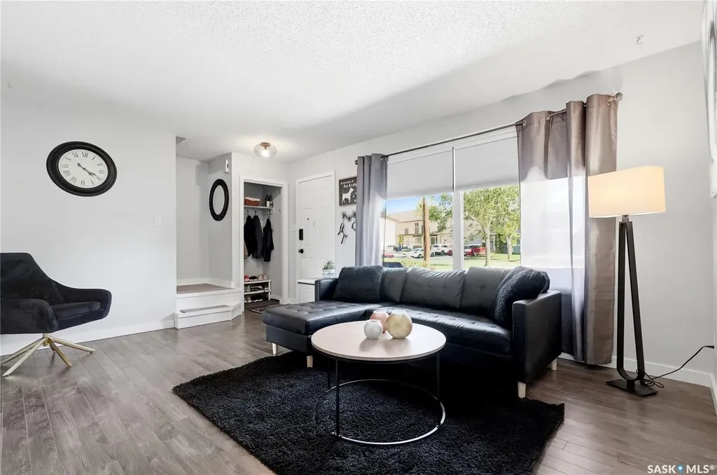 452 Lenore Drive Saskatoon SK S7K 5S7